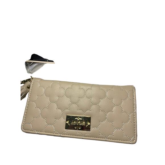 Nanette Lepore wallet beige quilted faux leather - Picture 1 of 12